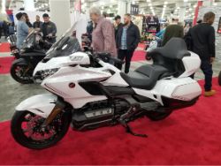 2020-Goldwing-DCT.jpg