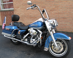 FLFR Harley with 16 inch Handlebars
